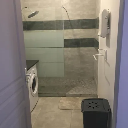 La Gold Room Jacuzzi Et Sauna Perpignan